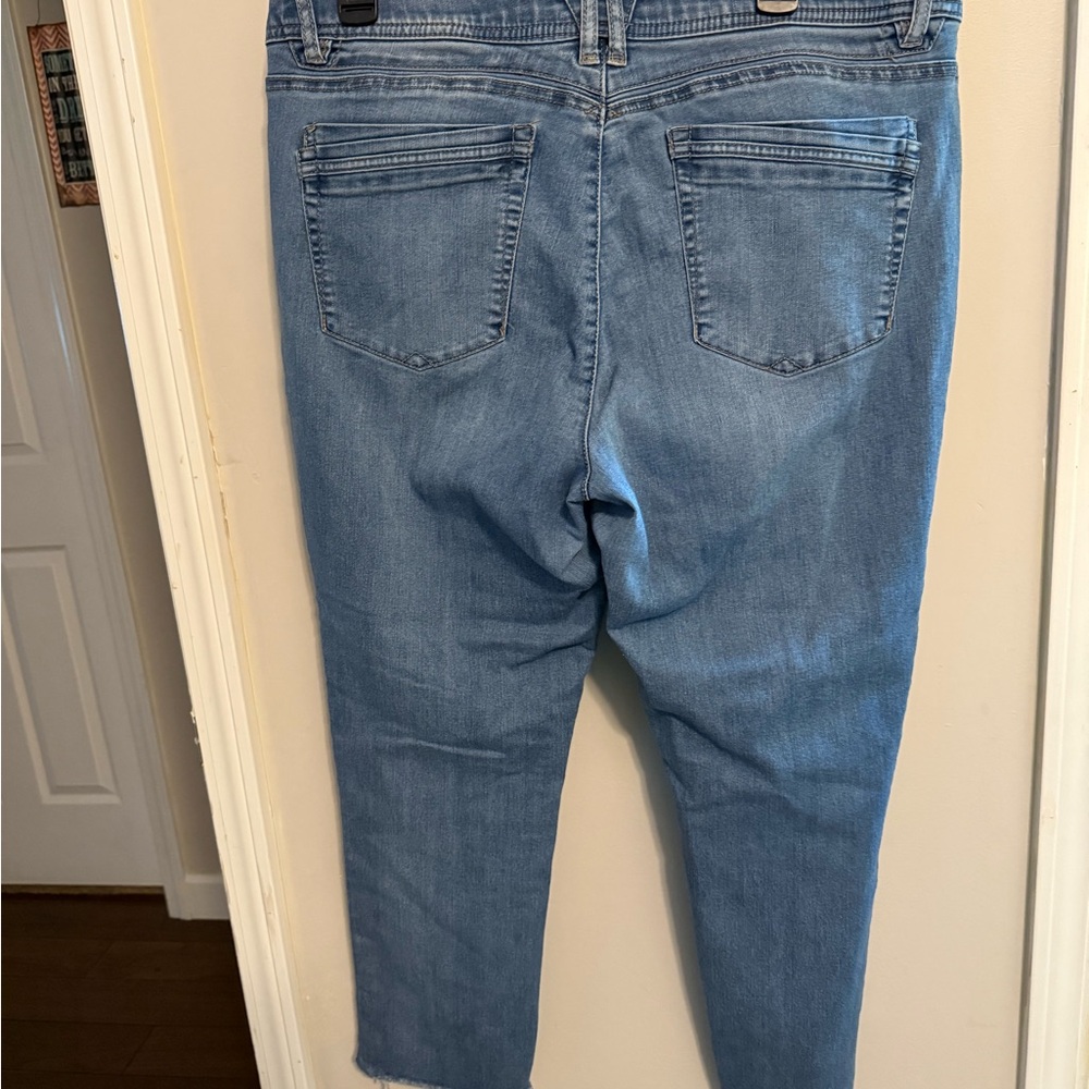 Women's Blue Jeans - Picture 2 of 3